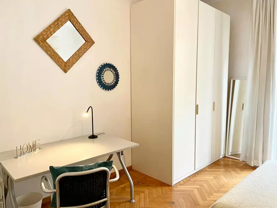 Immagine 3 di Camera in affitto  in Via Gustavo Modena a Firenze