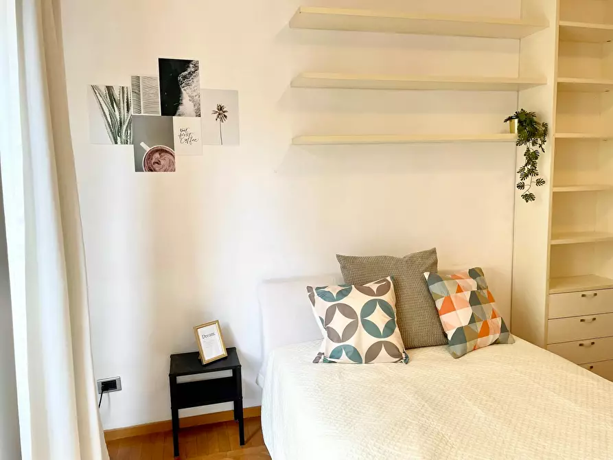 Immagine 8 di Camera in affitto  in Via Gustavo Modena a Firenze