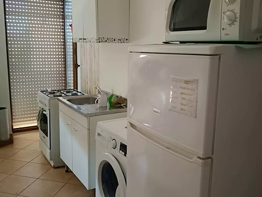 Immagine 10 di Camera in affitto  in Via Sirai a Cagliari