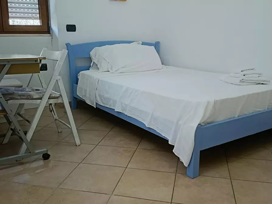 Immagine 5 di Camera in affitto  in Via Sirai a Cagliari