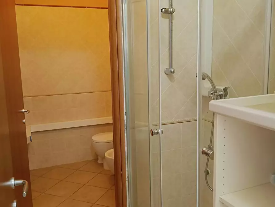 Immagine 8 di Camera in affitto  in Via Sirai a Cagliari