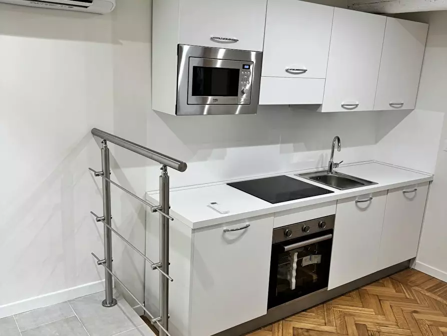 Immagine 8 di Casa indipendente in affitto  in Via Romana a Firenze