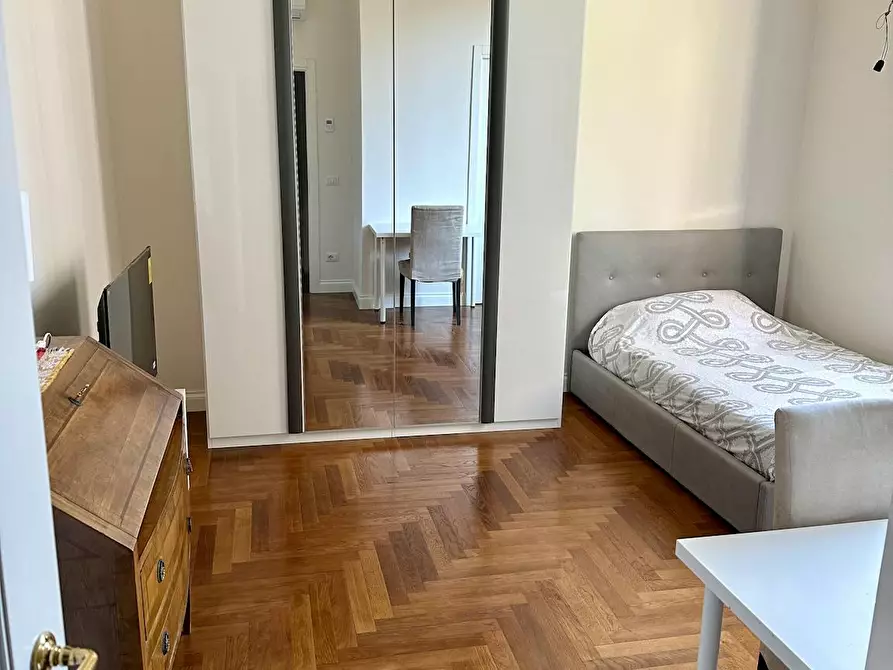 Immagine 6 di Camera in affitto  in Via Francesco Domenico Guerrazzi a Firenze