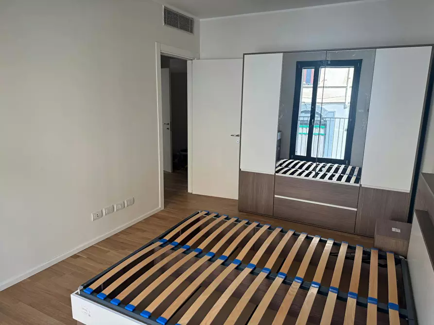 Immagine 8 di Appartamento in affitto  in Piazza Tirana a Milano