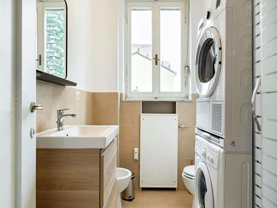 Immagine 10 di Camera in affitto  in Via Sebenico a Milano