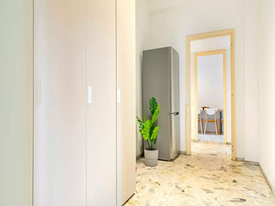 Immagine 9 di Camera in affitto  in Via Sebenico a Milano