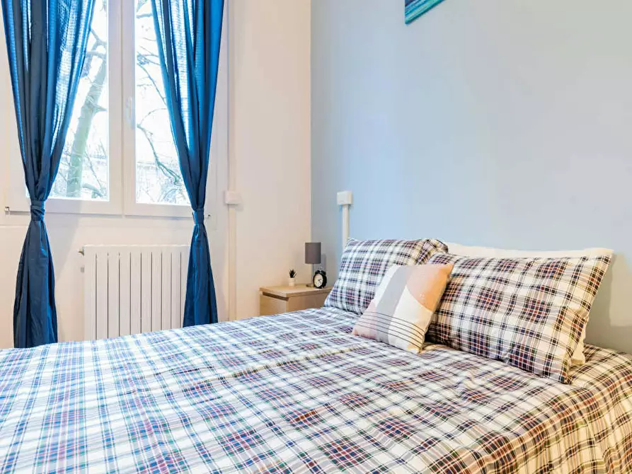 Immagine 4 di Camera in affitto  in Viale Alfredo Oriani a Bologna