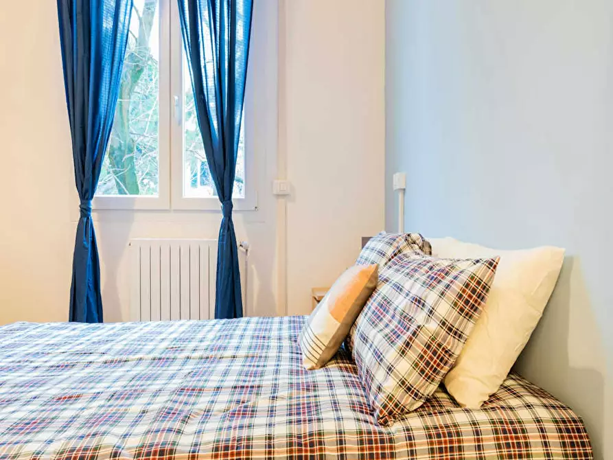 Immagine 5 di Camera in affitto  in Viale Alfredo Oriani a Bologna