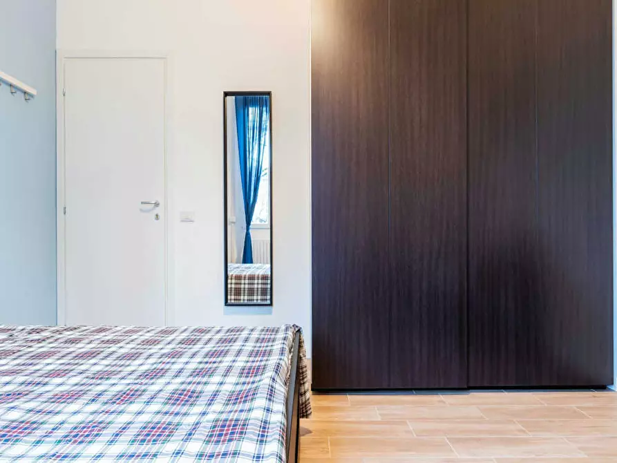 Immagine 8 di Camera in affitto  in Viale Alfredo Oriani a Bologna