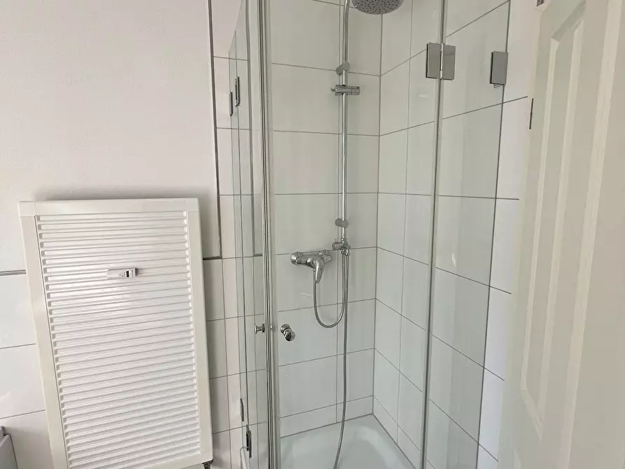Immagine 7 di Camera in affitto  in Segeberger Weg a Düsseldorf