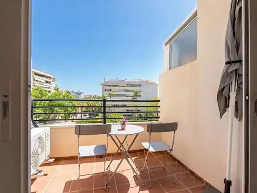 Immagine 3 di Camera in affitto  in Calle Bahía a Benalmadena Costa