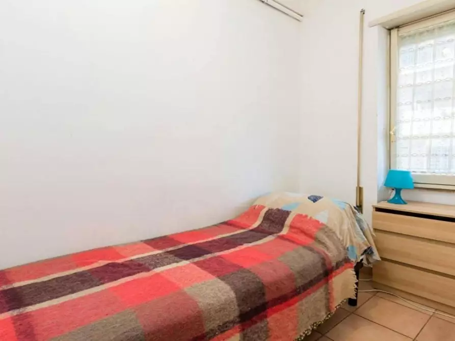 Immagine 1 di Camera in affitto  in Via Lero a Roma