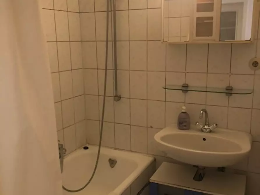 Immagine 5 di Camera in affitto  in Lena-Christ-Straße a München