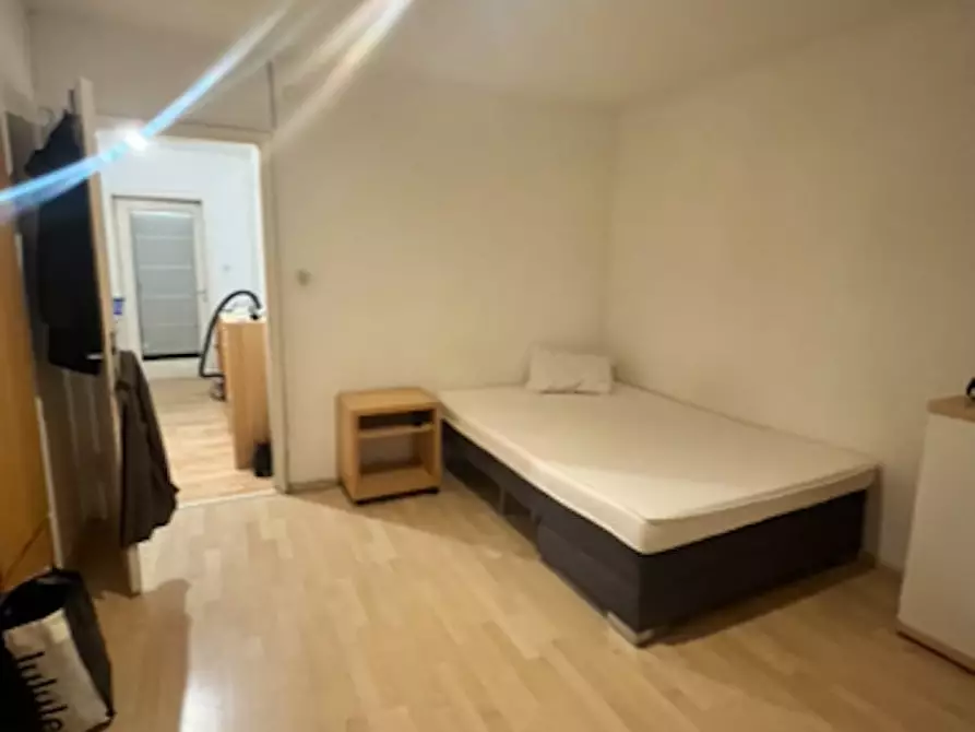 Immagine 4 di Camera in affitto  in Lena-Christ-Straße a München