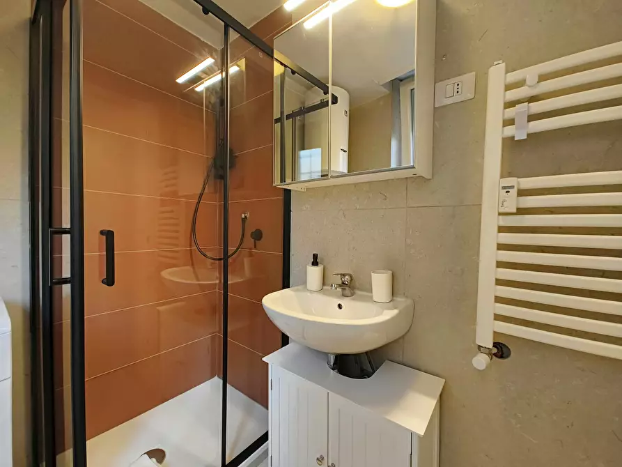 Immagine 10 di Casa indipendente in affitto  in Via Giovanni de Calvi a Roma