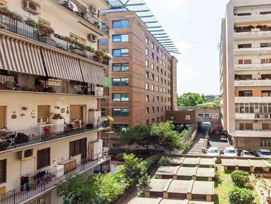 Immagine 8 di Camera in affitto  in Via Tiberio Imperatore a Roma