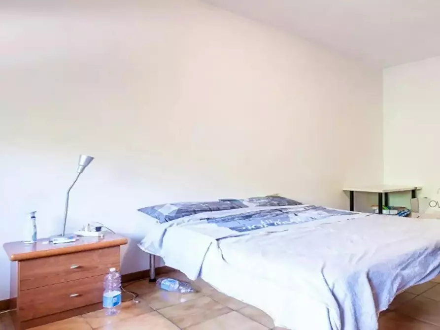 Immagine 3 di Camera in affitto  in Via Tiberio Imperatore a Roma