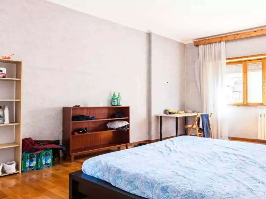 Immagine 1 di Camera in affitto  in Via Tiberio Imperatore a Roma