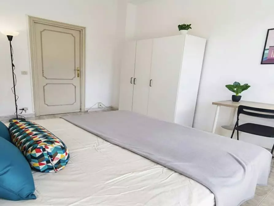 Immagine 3 di Camera in affitto  in Via Lero a Roma