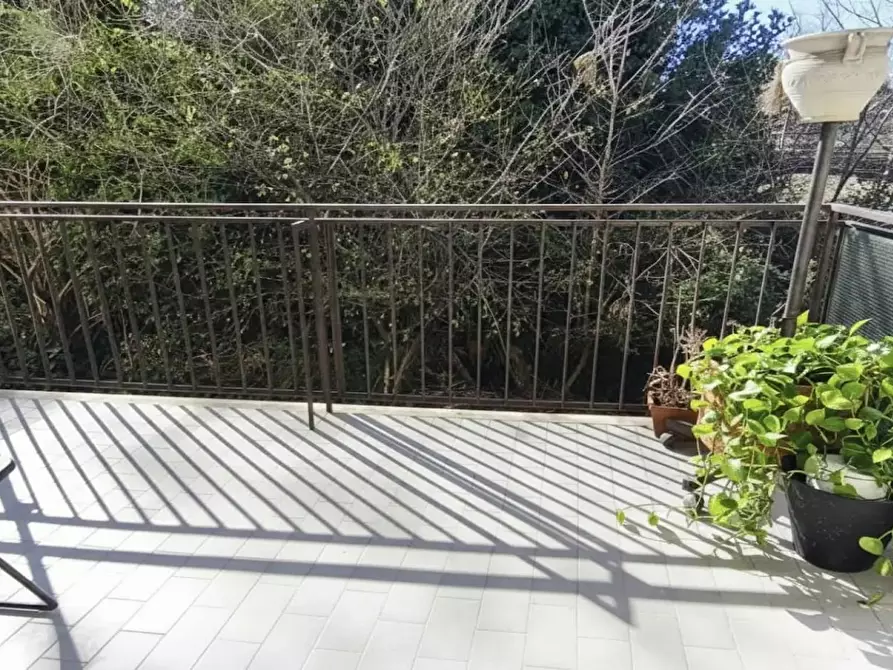 Immagine 5 di Camera in affitto  in Via Lero a Roma