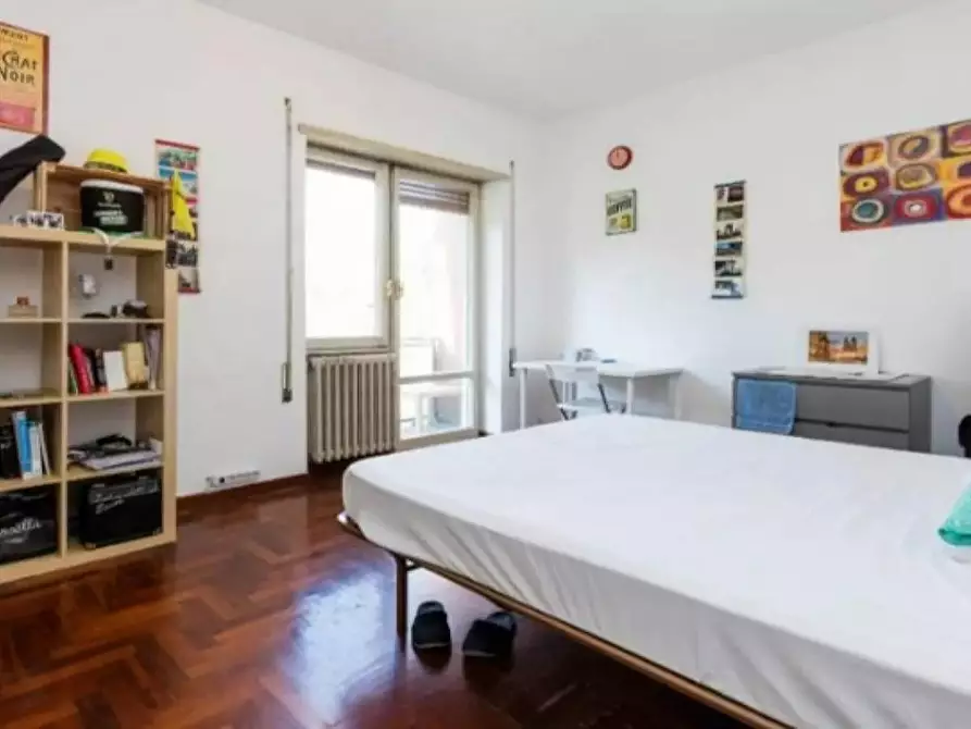 Immagine 1 di Camera in affitto  in Via Lero a Roma