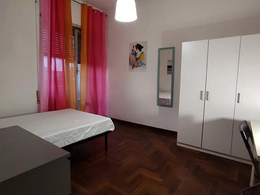 Immagine 1 di Camera in affitto  in Via Lero a Roma