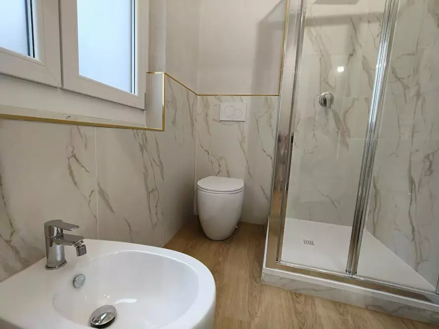 Immagine 9 di Camera in affitto  in Viale Antonio Gramsci a Firenze