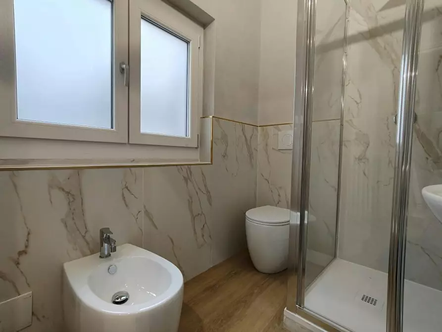 Immagine 10 di Camera condivisa in affitto  in Viale Antonio Gramsci a Firenze