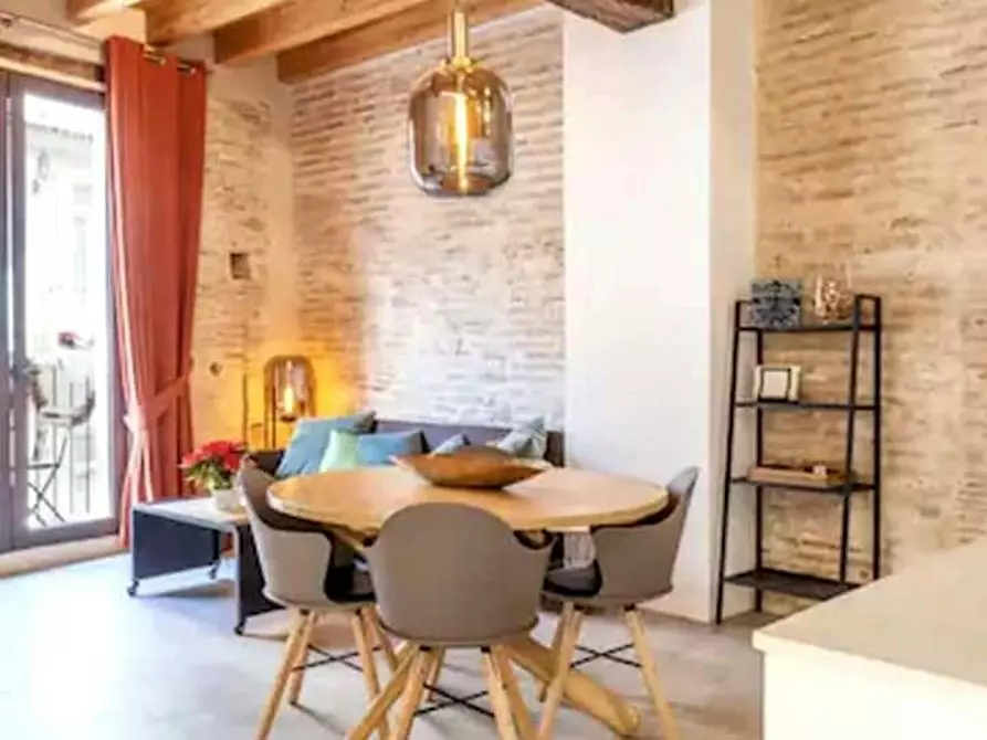 Immagine 1 di Appartamento in affitto  in Carrer de la Bosseria a Valencia