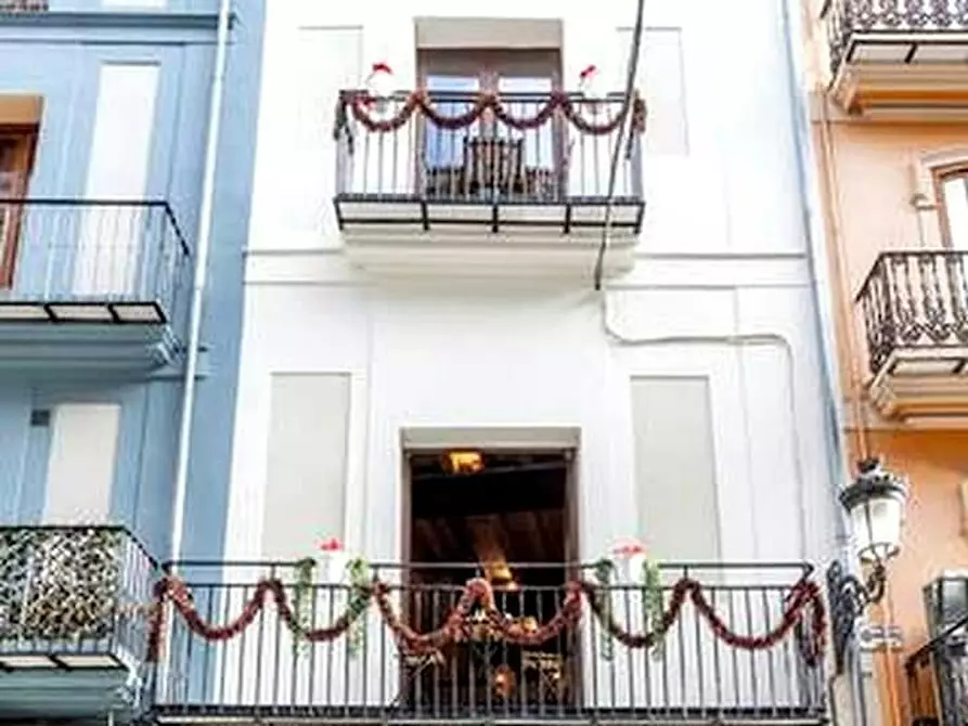 Immagine 6 di Appartamento in affitto  in Carrer de la Bosseria a Valencia