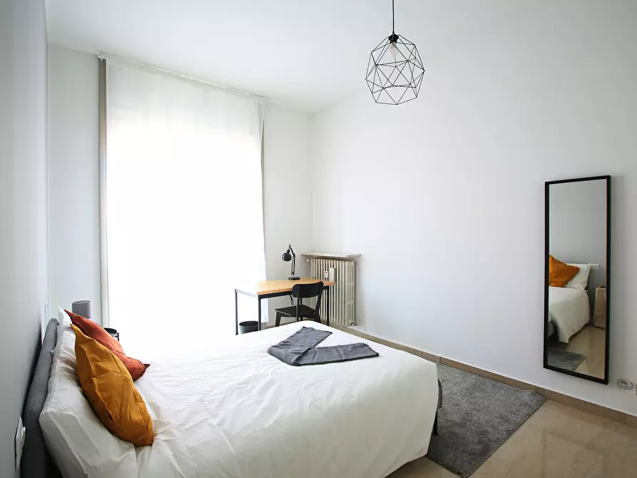 Immagine 1 di Camera in affitto  in Corso San Gottardo a Milano
