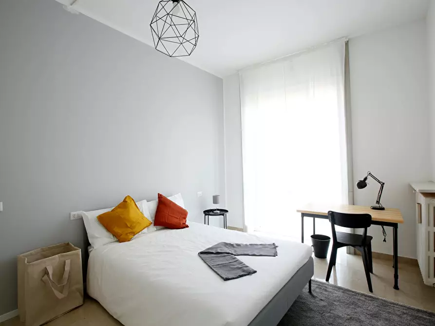 Immagine 2 di Camera in affitto  in Corso San Gottardo a Milano