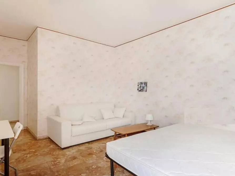 Immagine 4 di Camera in affitto  in Piazza Giancarlo Vallauri a Roma