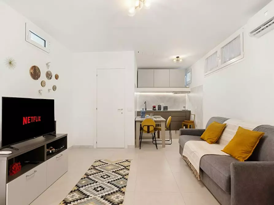 Immagine 2 di Appartamento in affitto  in Piazza Edoardo Ferravilla a Milano