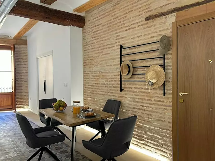 Immagine 3 di Appartamento in affitto  in Plaça de Beneyto i Coll a Valencia