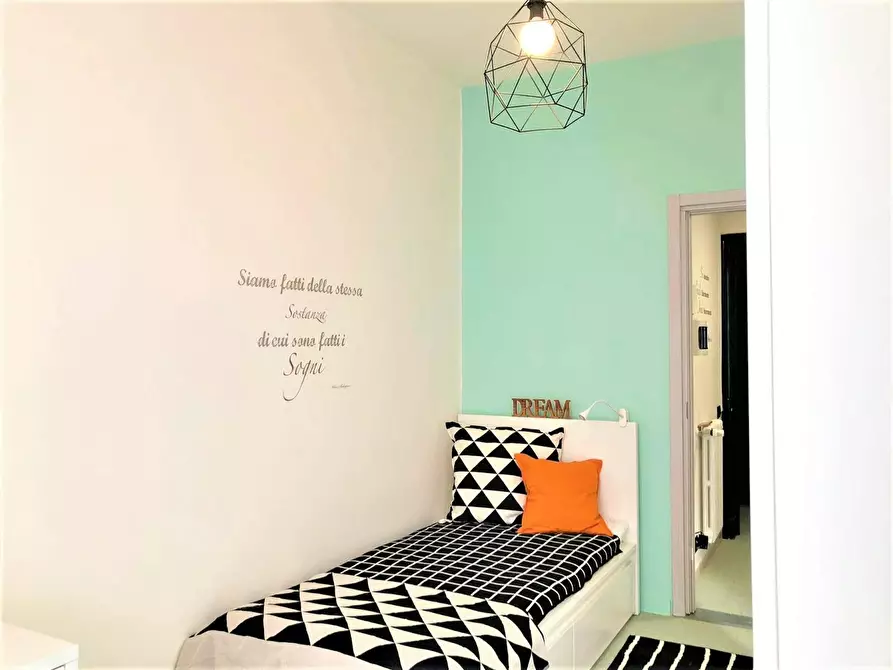 Immagine 3 di Camera in affitto  in Via della Cernaia a Firenze