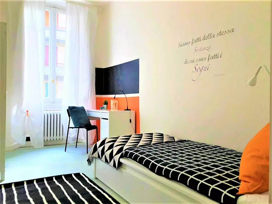 Immagine 2 di Camera in affitto  in Via della Cernaia a Firenze