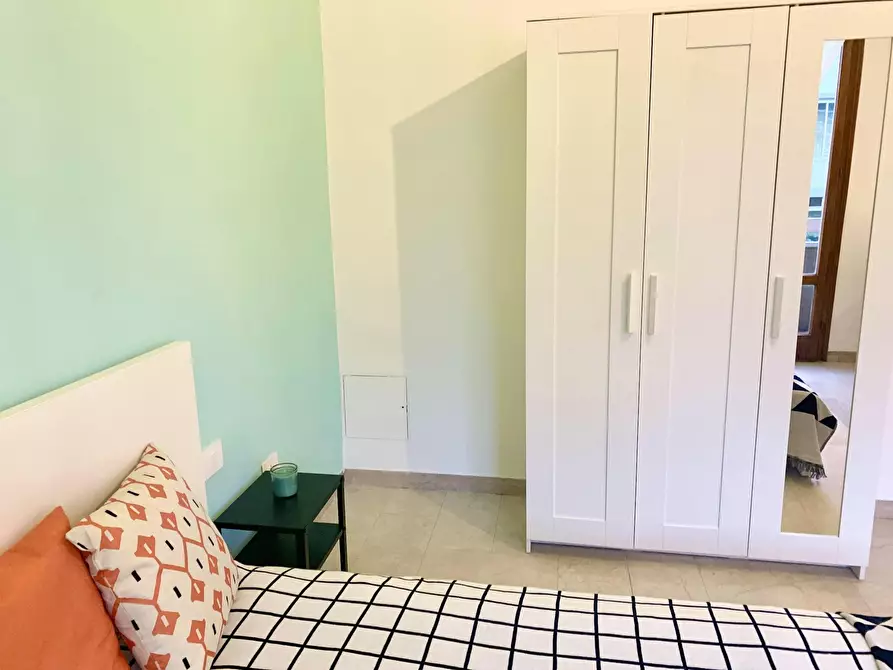 Immagine 4 di Camera in affitto  in Viale Francesco Redi a Firenze