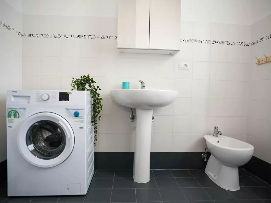 Immagine 8 di Camera in affitto  in Via Francesco Baracca a Firenze