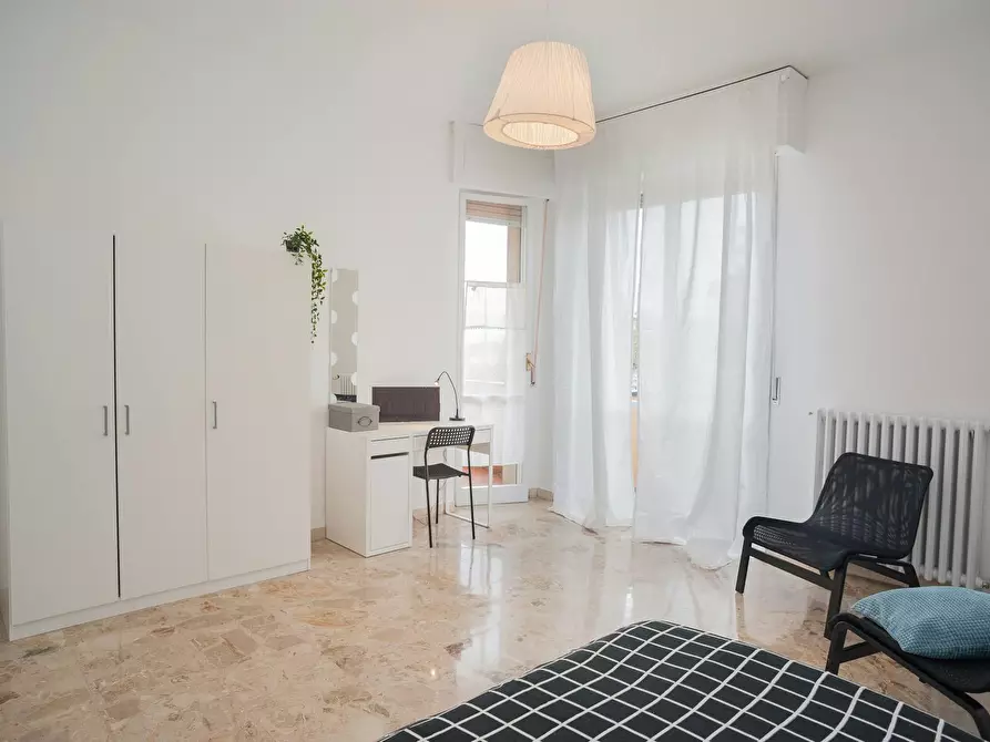 Immagine 2 di Camera in affitto  in Via Francesco Baracca a Firenze