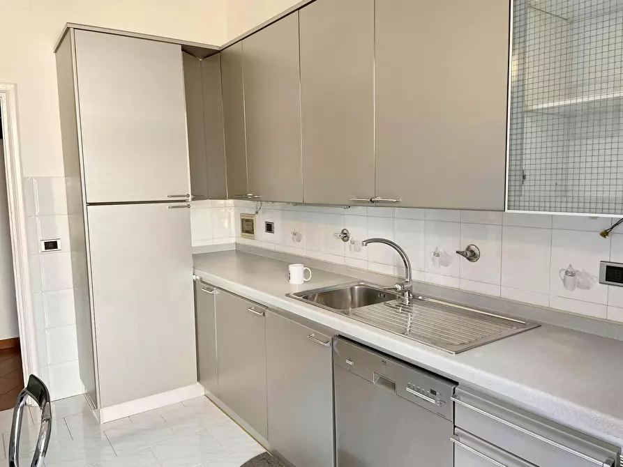 Immagine 10 di Camera in affitto  in Via Giuseppe Galliano a Firenze