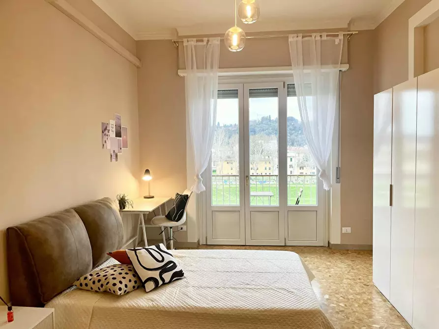 Immagine 8 di Camera in affitto  in Lungarno Amerigo Vespucci a Firenze