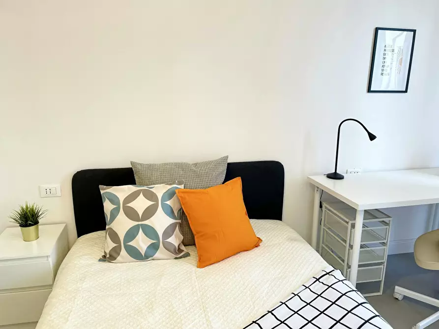 Immagine 6 di Camera in affitto  in Via Piero Puccioni a Firenze