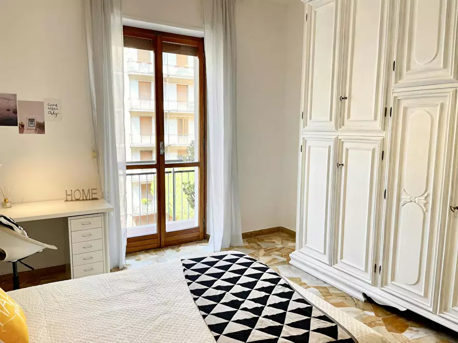 Immagine 2 di Camera in affitto  in Via Caduti di Cefalonia a Firenze