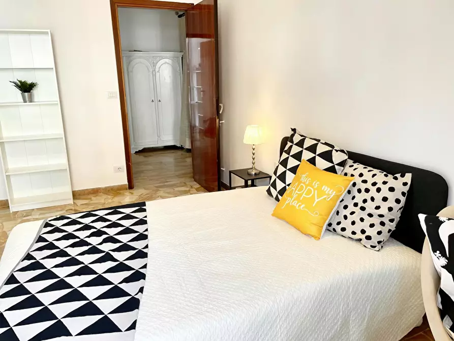 Immagine 3 di Camera in affitto  in Via Caduti di Cefalonia a Firenze