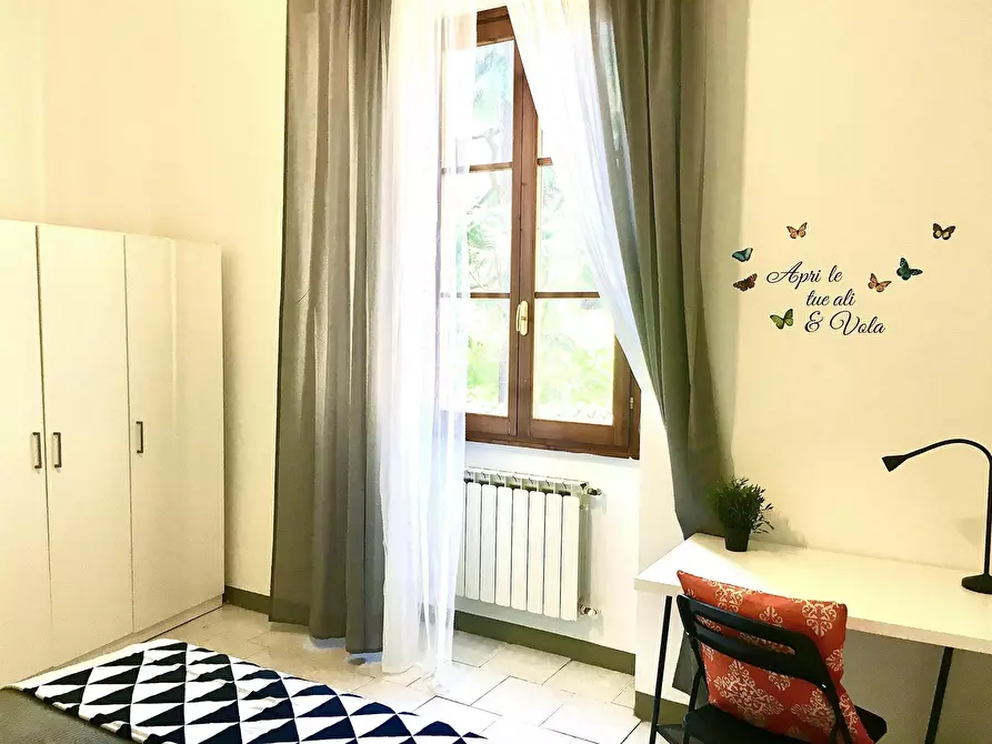 Immagine 4 di Camera in affitto  in Via del Ponte Rosso a Firenze