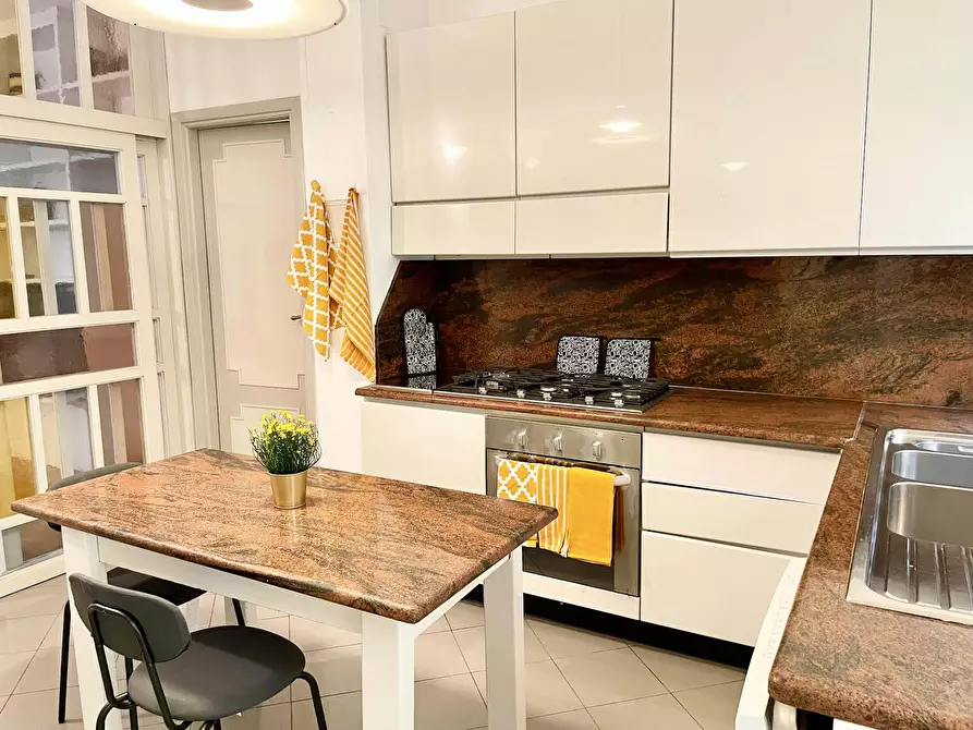 Immagine 9 di Camera in affitto  in Via Gustavo Modena a Firenze