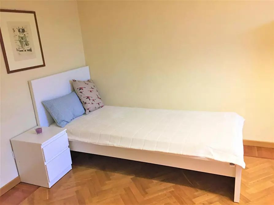 Immagine 1 di Camera in affitto  in Via Castelfidardo a Firenze