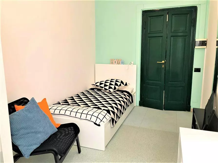 Immagine 3 di Camera in affitto  in Via della Cernaia a Firenze