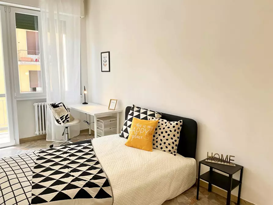 Immagine 2 di Camera in affitto  in Via Quintino Sella a Firenze